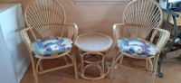 Rattan set with glass top table