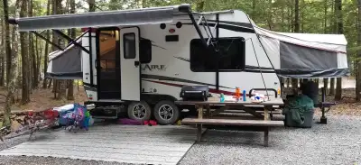 Higher end trailer MVI good for another year Looking to sell asap Sleeps 8 Tandem 3500lb axles Weigh...