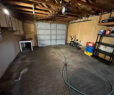 Garage space for daily or weekly rent Tools can be included for wood working Mechanic tools also ava...