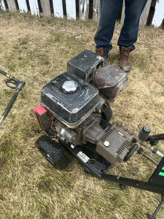Patron Honda Super Heavy Duty Presure washer Power House 13 Hp G in Outdoor Tools & Storage in Oshawa / Durham Region - Image 5