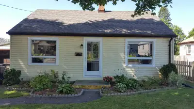 Cozy 2 bedroom 1 bath house in East London. 2100/month utilities extra. Landlord and employment refe...