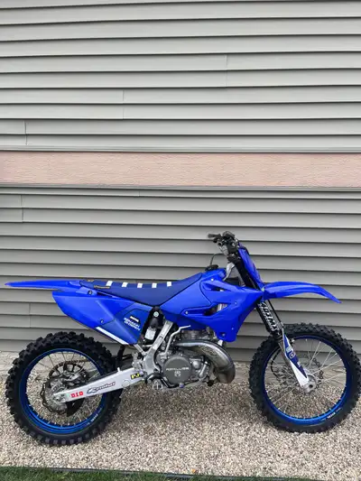 Thinking of selling my yz250. The bike is meticulously maintained and needs nothing. Reason for sell...