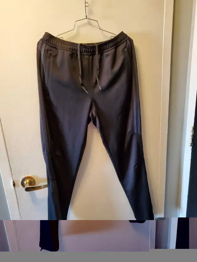 Men's  Adidas Sweatpants  in Men's in Mississauga / Peel Region - Image 4