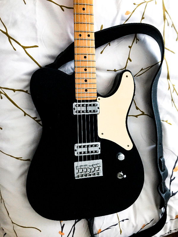 Rare Fender Cabronita™ Telecaster® w/ Fender Mustang I Amp in Guitars in City of Toronto - Image 4
