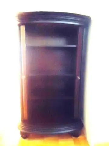Bombay Company Curio Night Table / Dresser Cabinets in Hutches & Display Cabinets in City of Toronto - Image 4