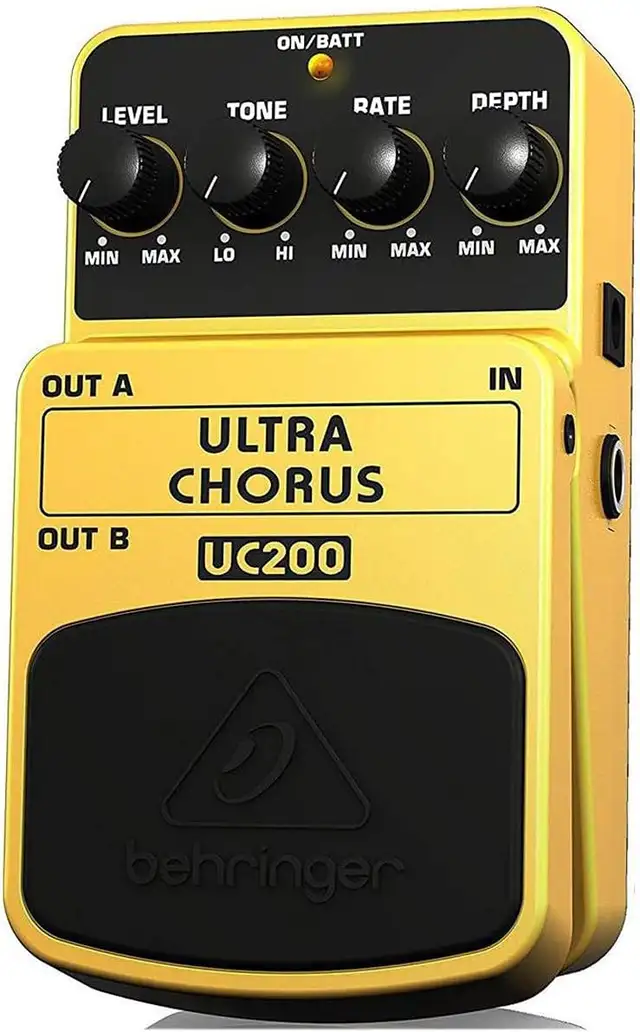 BNIB Behringer UC200 Ultimate Stereo Chorus Effects Pedal in Amps & Pedals in City of Toronto - Image 3