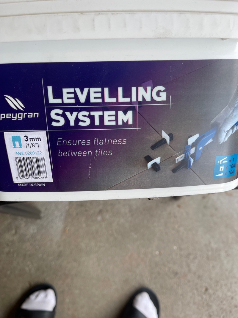 Keep your tiles flat and evenly spaced . Floors & Walls Markham / York Region Kijiji