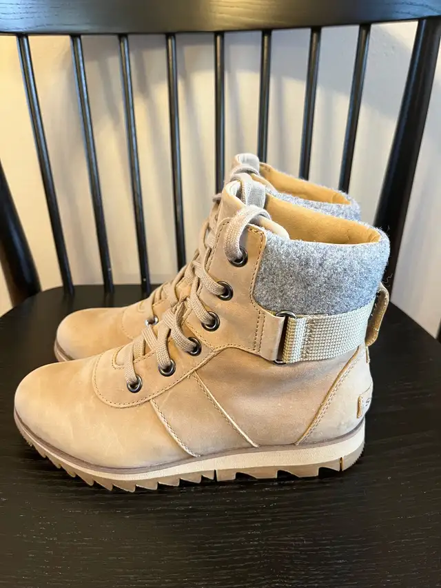 Women’s Sorel boots size 6 in Women's - Shoes in Calgary - Image 2