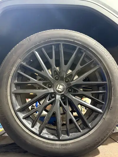 22 inch wheels and tires with sensors install. Off 2024 gmc Denali. Tires are 60-70% remaining.