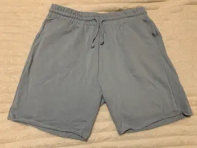 H&M men’s regular fit sweatshorts (large), View more