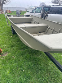 16’ Lund flat bottom boat