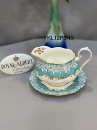 Vintage 1950 discontinued Enchantment Royal Albert - made in Eng
