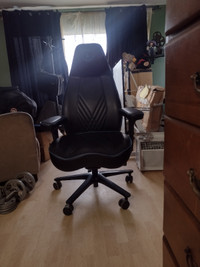 LF Gaming Chair