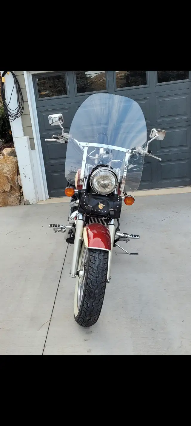 Beautiful collector plated 1997 Honda Shadow 1100 in Street, Cruisers & Choppers in Vernon - Image 4