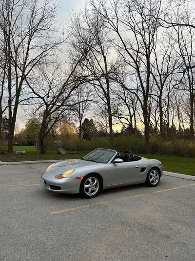 A turnkey 1999 Porsche Boxster (986) with a 5-speed manual transmission, it has been meticulously ca...