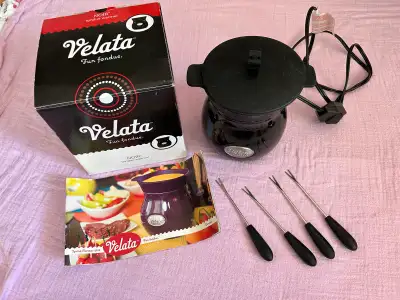 Scentsy electric Velata fondue warmer, View more