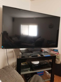 TOSHIBA 58 INCH AND STAND 