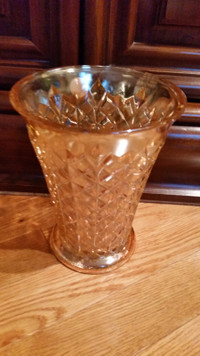 DIAMOND PINWHEEL PATTERN MARIGOLD VASE (SOWERBY??)