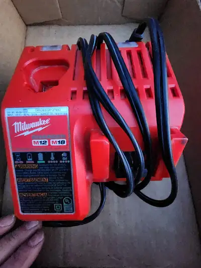 M12 M19 Milwaukee Battery Charger