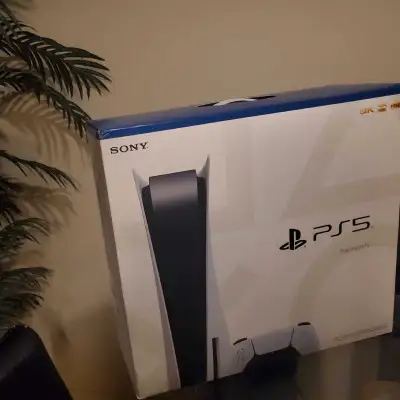 PlayStation 5 Disc Console (PS5) [Like New], View more