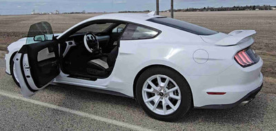 2022 Ice white Mustang GT Premium