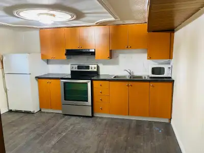 1 One bedroom basement with kitchen and bathroom separately, near to westwood mall &highway 427 2 Wi...