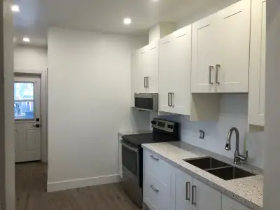 2 bedroom 1 Bath Apartment