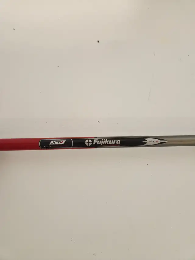 Taylormade r7 3wood S flex shaft golf club. in Golf in Markham / York Region - Image 6