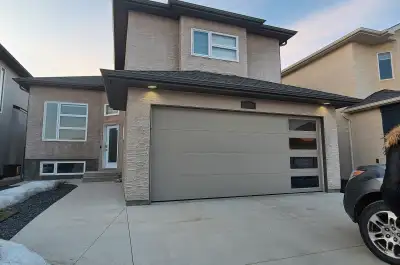 Modern 3-Bedroom Cabover for Rent in Prairie Pointe/Bridgewater
