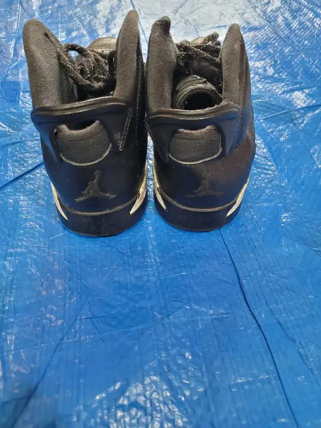 Jordan 6 Retro in Men's Shoes in City of Toronto - Image 3
