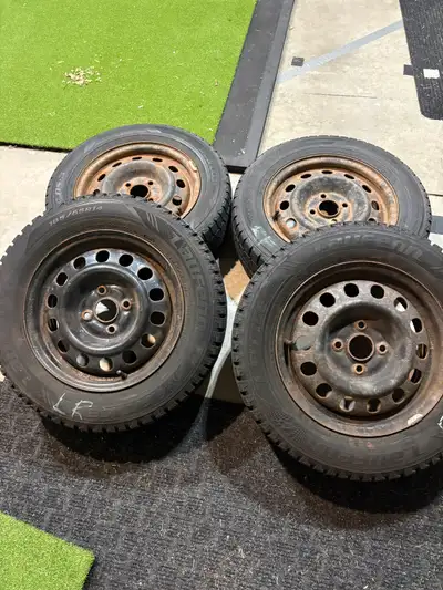 14 inch Winter Tires from Hyundai 2007 Accent (4 x 100 bolt pattern). 2 New and 2 slightly older but...