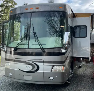Class A Motorhome 400 hp Cummins Diesel- lots of power in mountains. Handling is beautiful, easy dri...