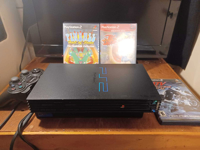 Playstation 2 with 3 Games,1 Controller +RCA cables  Complete ! in Older Generation in London - Image 4