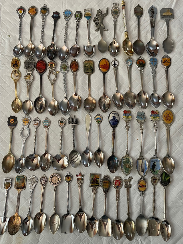 Collector Spoons in Arts & Collectibles in Kitchener / Waterloo - Image 4