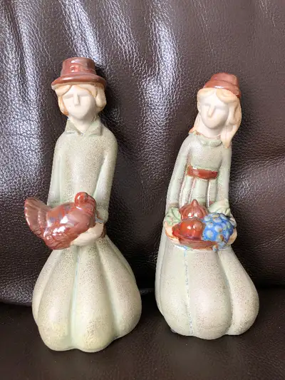 2 Thanksgiving Figurines (Brampton), View more