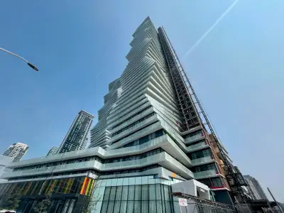 Luxury 1 Bedroom + Media Room Condo for Rent