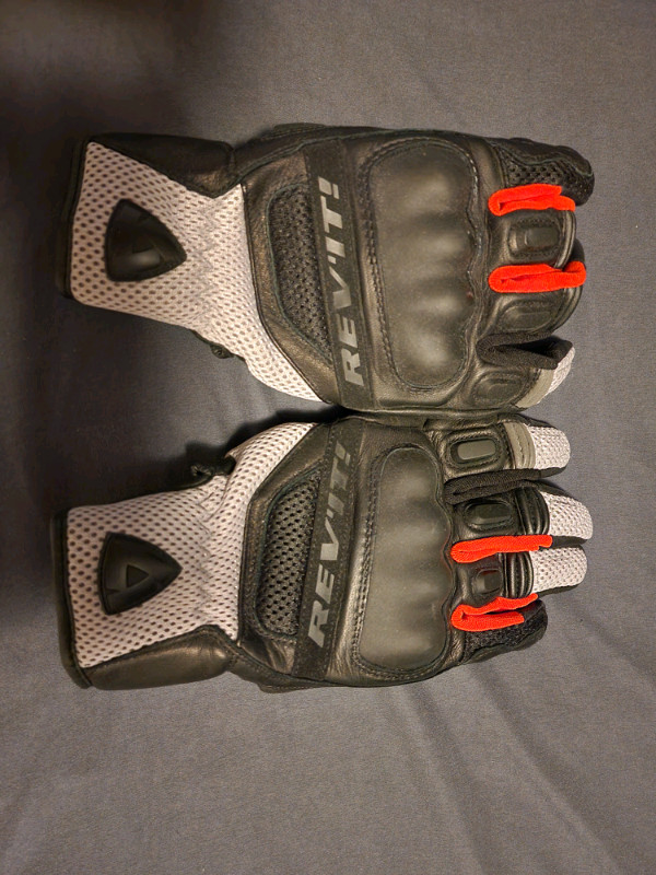 Revit Dirt 3 Gloves Black/Red XL in Men's in Peterborough