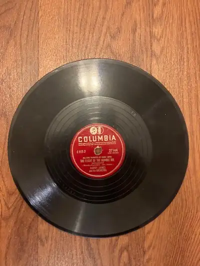 I am selling a HARRY JAMES FLIGHT OF THE BUMBLE BEE / CONCERTO FOR TRUMPET Columbia Records 78 rpm v...