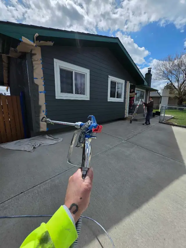 Painting & Contracting: Free Estimates in Painters & Painting in Calgary - Image 8