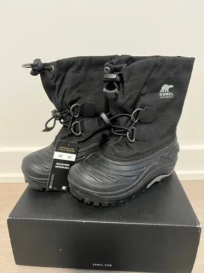 Brand new Sorel boots. Size 12 Can meet at College Square/Barrhaven/Riverside South.