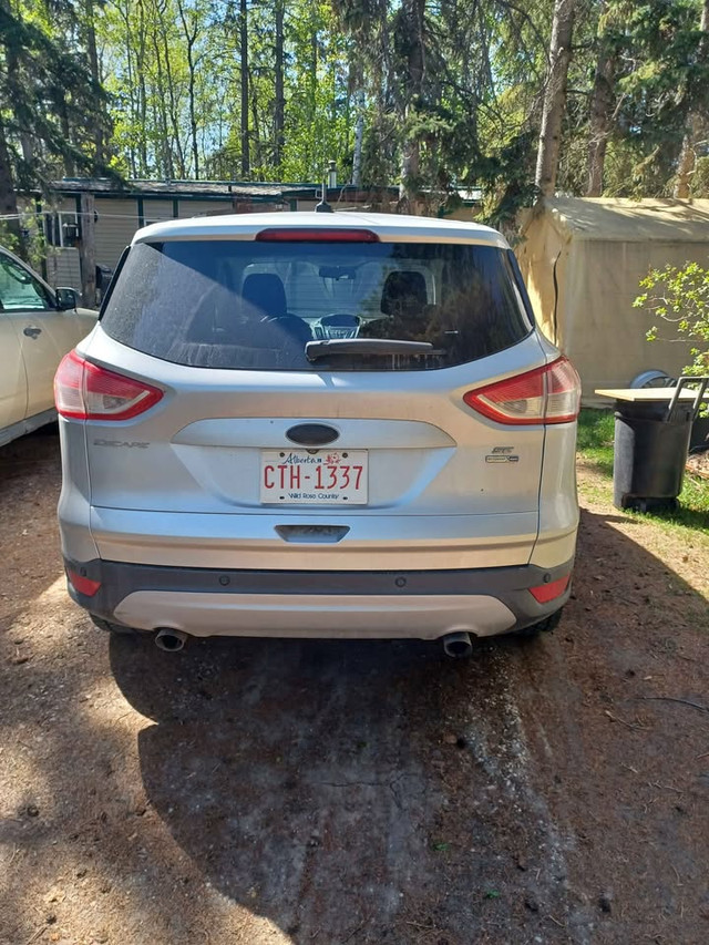 2015 Ford Escape in Cars & Trucks in St. Albert - Image 2
