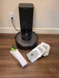 iRobot Roomba i7+ Vacuum