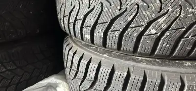 These used winter tires are sized 235/55/19 and offer reliable traction for cold weather driving, co...