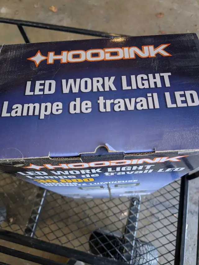 garage/outdoor light in Outdoor Lighting in Markham / York Region - Image 4