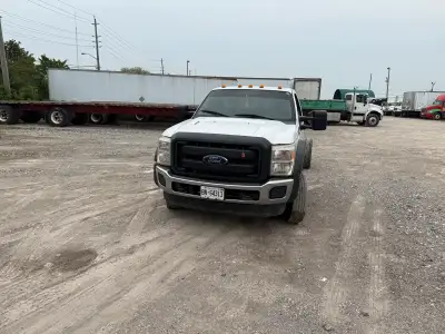 2014 Ford F550 recently certified truck is running, but needs engine work brand new Continental tire...