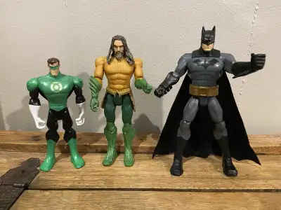 DC Figures Green Lantern 5” Aqua Man 6” Batman 6” $10 for the set of 3 figures Pickup in Whitby