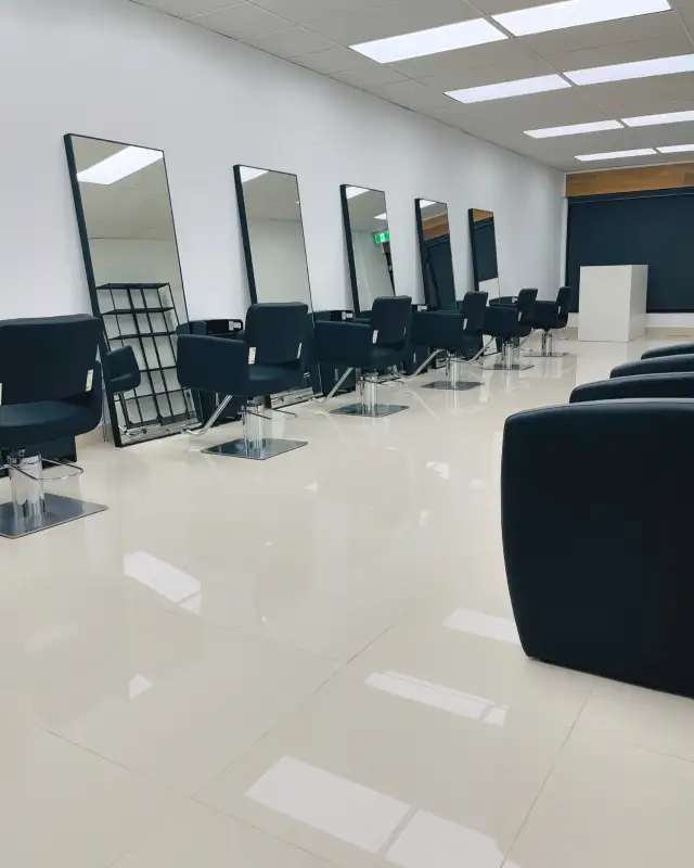 Hair / Beauty Salon Chair / Room for Rent