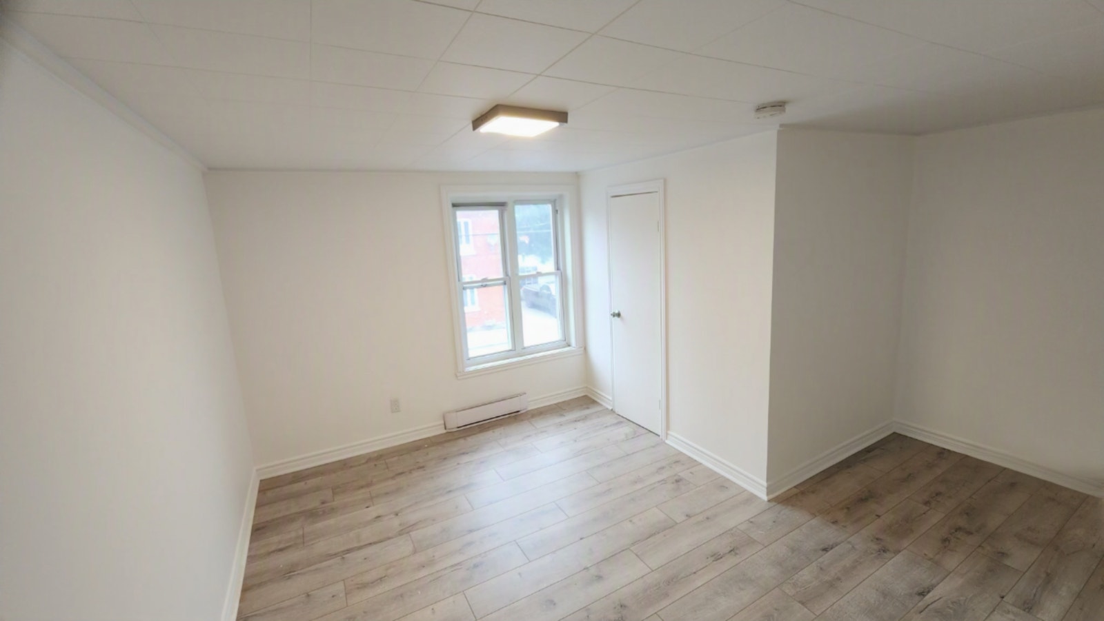 3 1/2 tous inclus Salaberry-de-Valleyfield 1145$ — photo 3