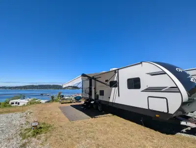 Selling as we don't need all the space. This is a clean, lightweight trailer with double bunks and a...