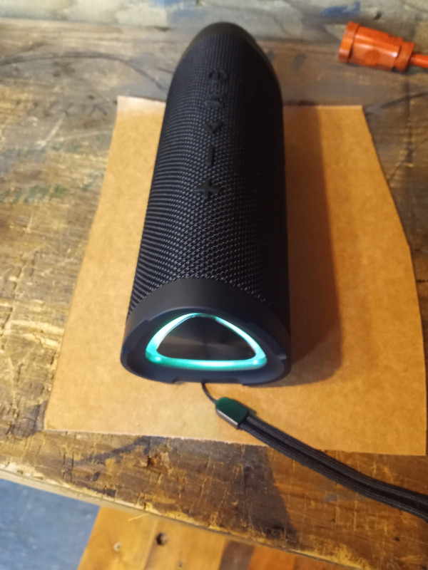 Vanzon Bluetooth Portable Speaker in Speakers in Annapolis Valley
